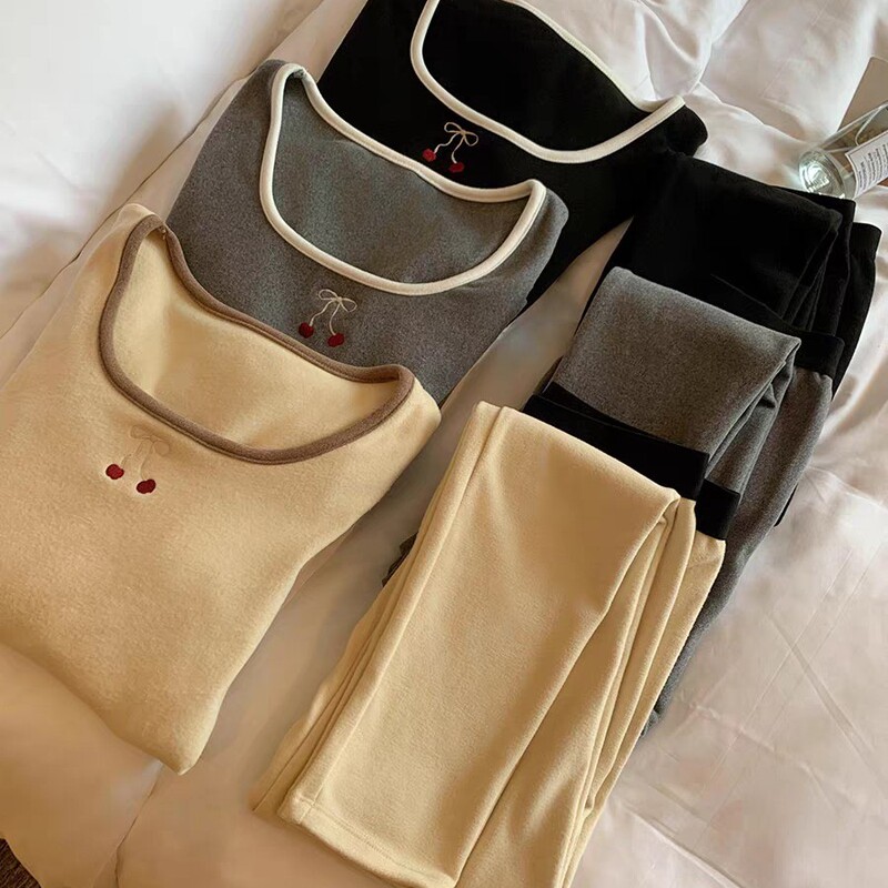 Autumn and Winter Velvet Home Thermal Intimates for Women with Bow Print Inner Layering Slimming Autumn Intimates Set Autumn and Winter Velvet Home Thermal Intimates for Women with Bow Print Inner Layering Slimming Autumn Intimates Set