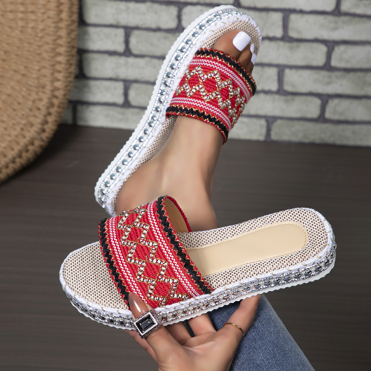 Women's Vacation Ethnic Style Waves Round Toe Platform Sandals display picture 17