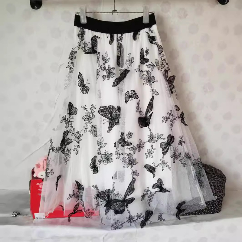 Three-Dimensional Butterfly Mesh Skirt 2025 New Large Swing A-Line Umbrella Skirt Mid-Length Skirt Women's Autumn and Winter Live Broadcast Hot Style