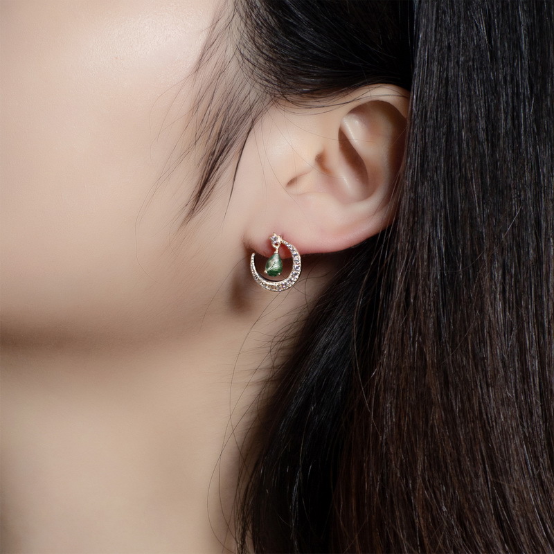 Pendientes de piedra de musgo verde natural de luna de personalidad de minería caliente transfronteriza Mujer S925 Pendientes de ágata de agua de diamantes llenos de plata Moda