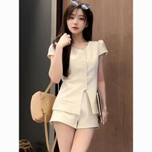 �nϵ�ٴ�r�Ѓ���С���R�����׶�ѝ�ɼ������b2025�ļ��¿�һ����