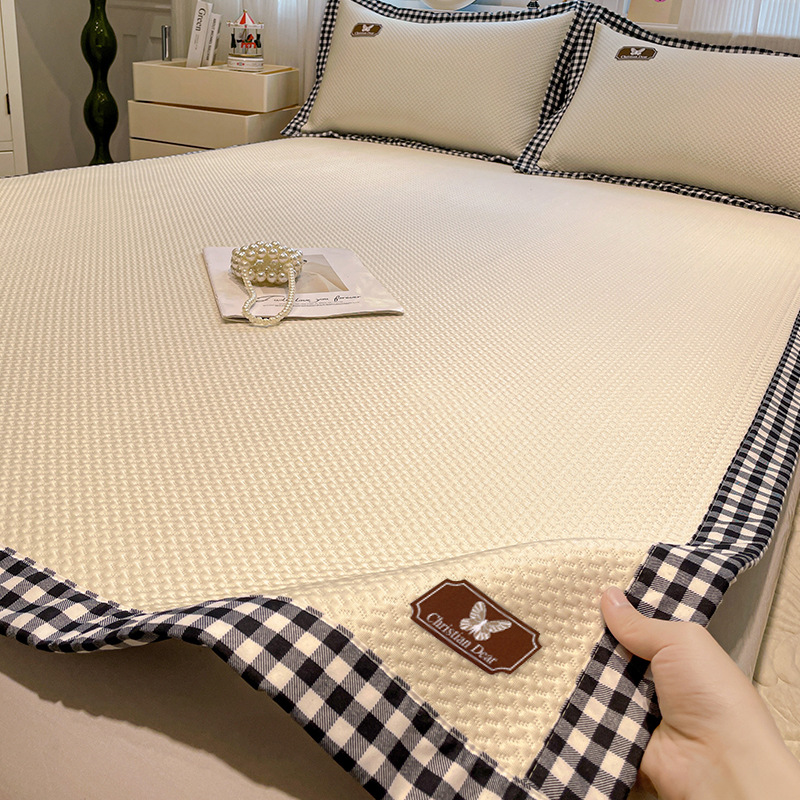 2025 nueva estera de seda de hielo de clase A para madres y bebés, estera suave de Doudou de verano, dormitorio de estudiantes, lavable a máquina individual