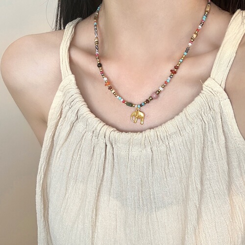 Retro Gold Small Elephant Beaded Necklace for Women, New Chinese Style, Versatile and Elegant Lockchain, Unique and High-End Accessory, Wholesale