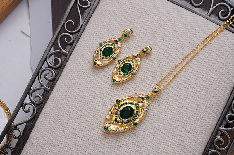 Fashion Oval Copper Inlay Zircon Necklace 1 Piece