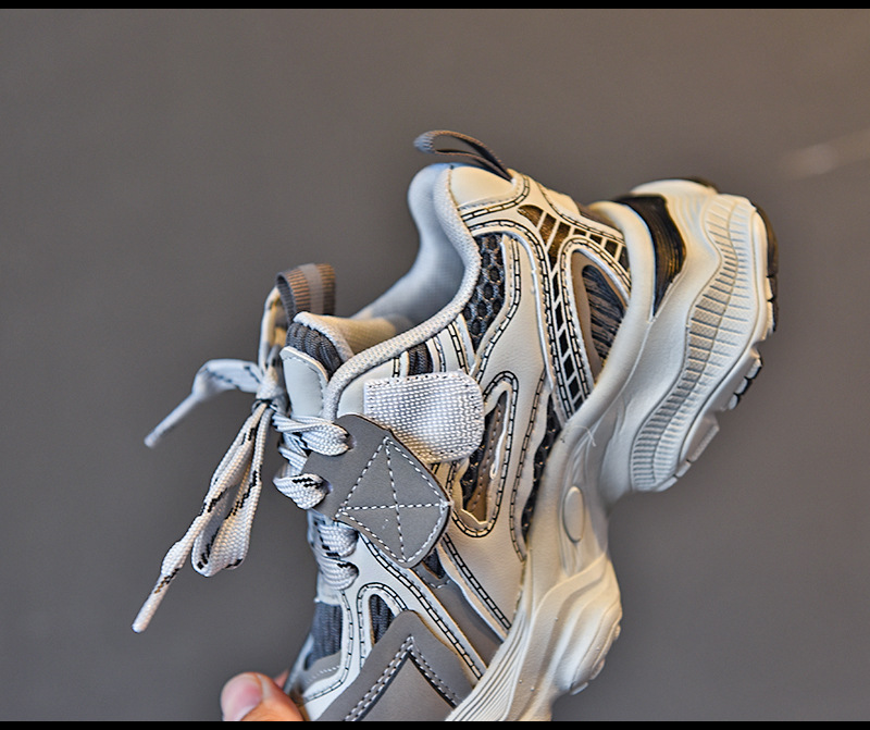 Scarpe da ginnastica per bambini e bambine alla moda_voghion.com