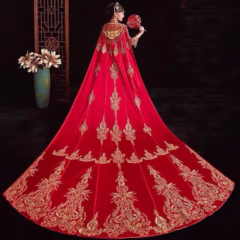 Xiuhe-Style Wedding Gown with Cape 2026 Model, Traditional Chinese Wedding Dress, Bridal Shawl, Phoenix Crown, Wedding Attire with Long Train Xiuhe-Style Wedding Gown with Cape 2026 Model, Traditional Chinese Wedding Dress, Bridal Shawl, Phoenix Crown, Wedding Attire with Long Train
