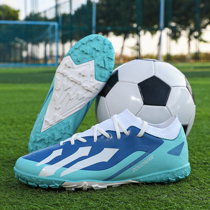 Transfronterizos nuevos TF zapatos de fútbol de clavos varones adultos AG zapatos de entrenamiento deportivo zapatos deportivos juveniles al por mayor