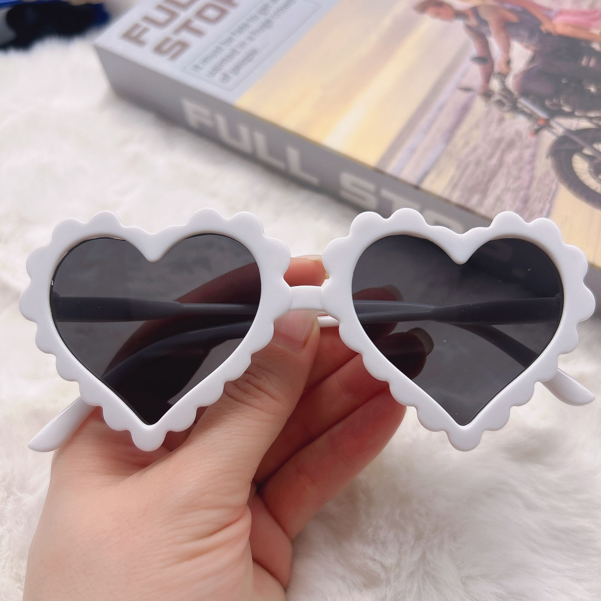 Gafas de sol infantiles con forma de corazón para niños y niñas, gafas de sol con protección UV, gafas infantiles con forma de corazón para niñas, gafas para niños pequeños