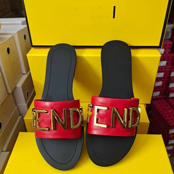 2025 Summer New Style Feet Small Flat Fashionable Slippers Fairy Style Sandals and Slippers for Women