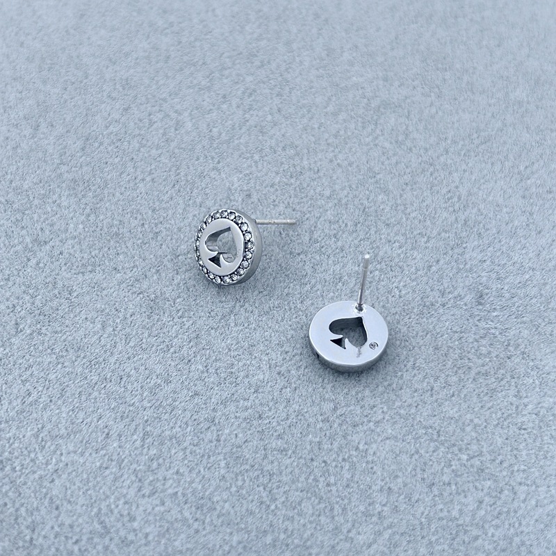 1 Pair Quantity Daily Occasion 1 Pair Simple Style Round Heart Shape Hollow Out Inlay Brass Zircon Ear Studs