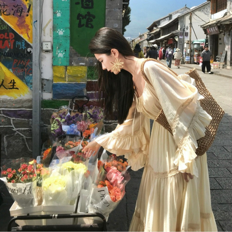 2025 Thailand Yunnan Tourism Heavy Industry Horn Sleeve Large Skirt dress creamy-white Fairy Holiday Dress