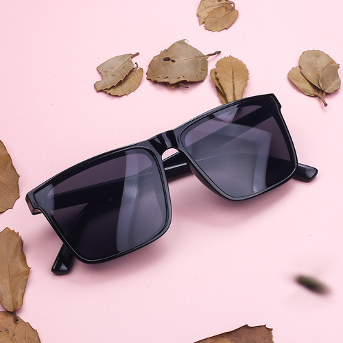 New fashionable square sunglasses, the same style of anti-UV men's sunglasses, foreign trade of driving and cycling glasses