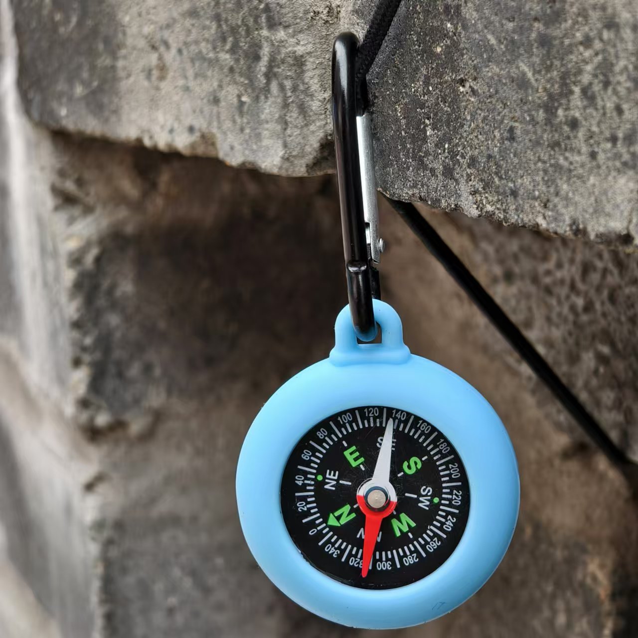 Nuevos productos de silicona percha de brújula percha de montaña gancho rápido percha de brújula al aire libre
