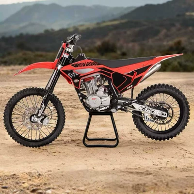 Motosikletlər Racing Two-Wheel Mountain