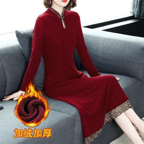 Plus-Size Velvet Cheongsam Dress for Socialites, Thickened New Wide 2025 Autumn and Winter Improved Over-The-Knee Long Dress, Slimming