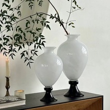 法式白色透明小口大肚子高脚中古风艺术手工玻璃花瓶台面落地摆件