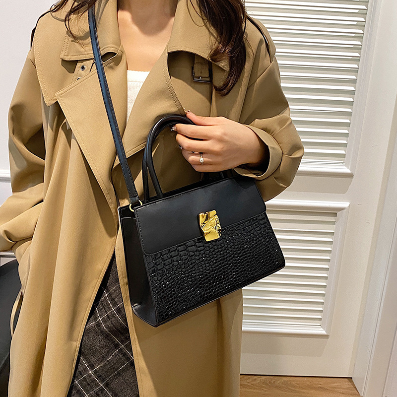 Bolso de diseño de nicho de alto nivel para mujeres 2024 nueva moda versátil bolso de hombro portátil bolso de viaje