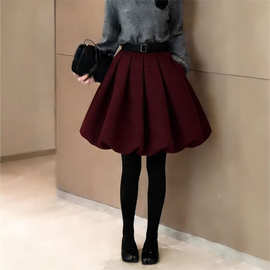 复古时尚洋气酒红色毛呢花苞裙女2025冬季新款高腰百搭通勤半身裙