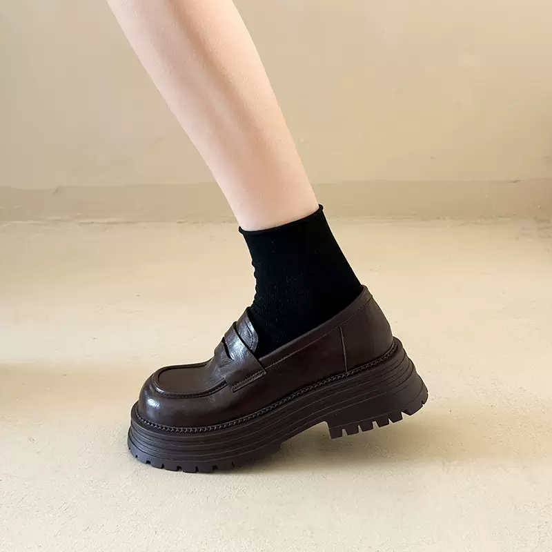 时尚黑色英伦风厚底小皮鞋女2025新款春秋百搭配裙子一脚蹬乐福鞋
