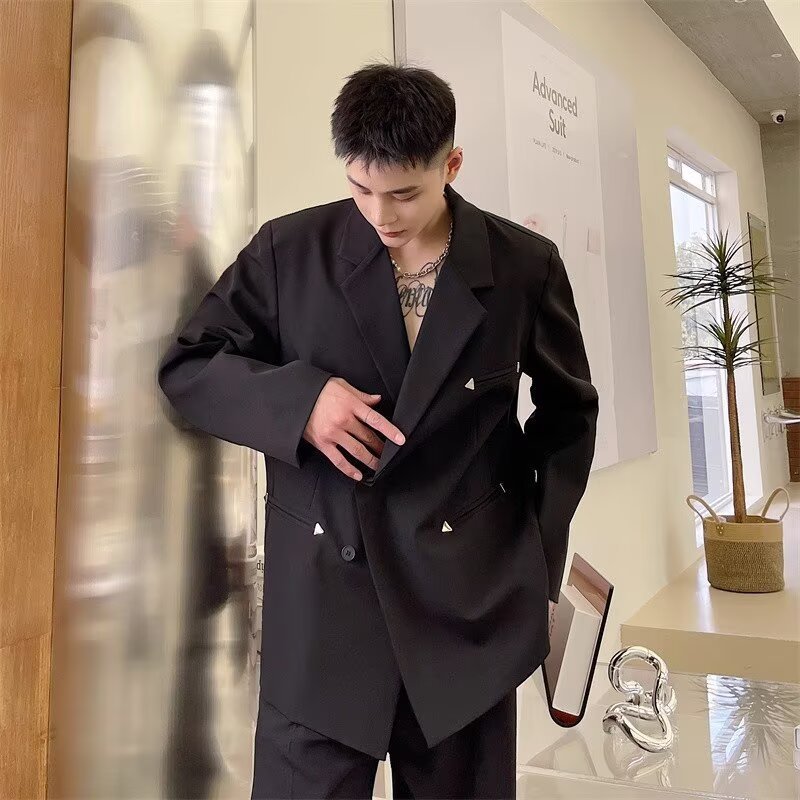 新款流行西装外套高级感痞帅风垫肩黑色小西服秋款穿搭上衣男生款|undefined