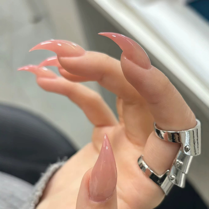European and American minimalist high-end nude color press-on nails, cat claw nails with a translucent glossy finish, sexy nail patches for foreign trade wholesale