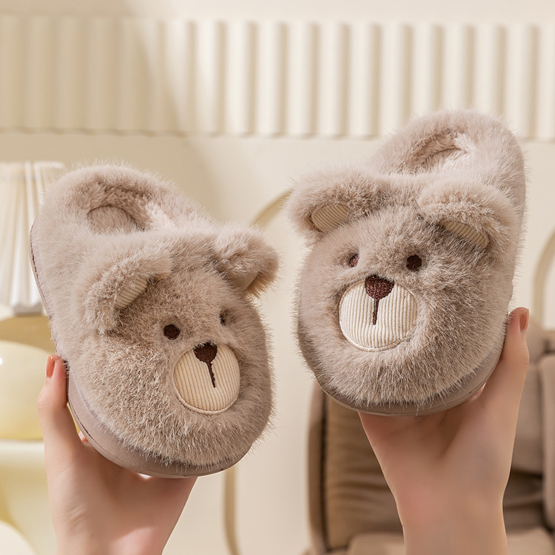 Invierno zapatillas de algodón para niños, niños y niñas, padres e hijos, bolsas de dibujos animados lindas, tacones antideslizantes para bebés en el interior, zapatillas de lana casera