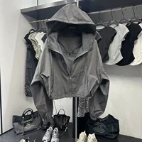 Дизайн летней куртки, oversized дышащий ветровка с солнцезащитной защитой для отдыха, белый/серый/черный
