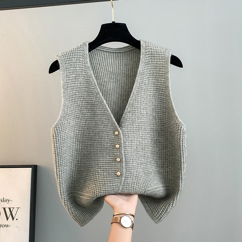 2025 New Autumn and Winter Knitted Vest Jacket Short V Neck Design Niche Cardigan Vest Sleeveless Sweater for Women