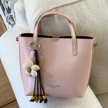 �n��С������ˮͰ��Ů2026�����¿�͹�ͨ�چμ���ճ����eб���