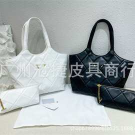 批发外贸跨境货源欧美时尚女士斜挎包腋下大菱格包子母包 8018#