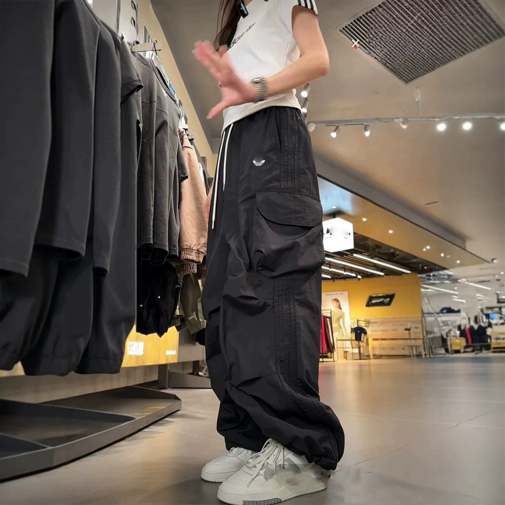 Cross-Border Clover Fashion Trendy Wide-Leg Pants for Women, Spring and Autumn Loose Versatile Sports Parachute Pants Cross-Border Clover Fashion Trendy Wide-Leg Pants for Women, Spring and Autumn Loose Versatile Sports Parachute Pants