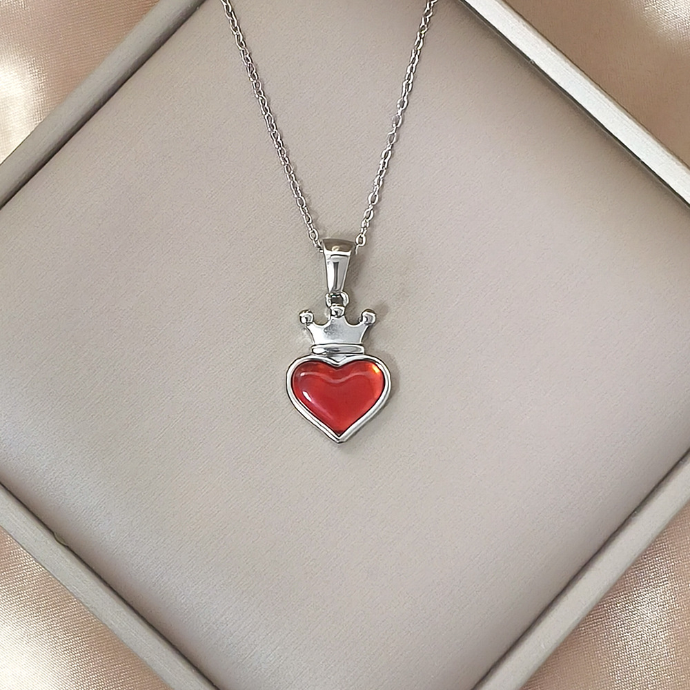 Simple Style Heart Shape Crown Stainless Steel Titanium Steel Plating Pendant Necklace display picture 3