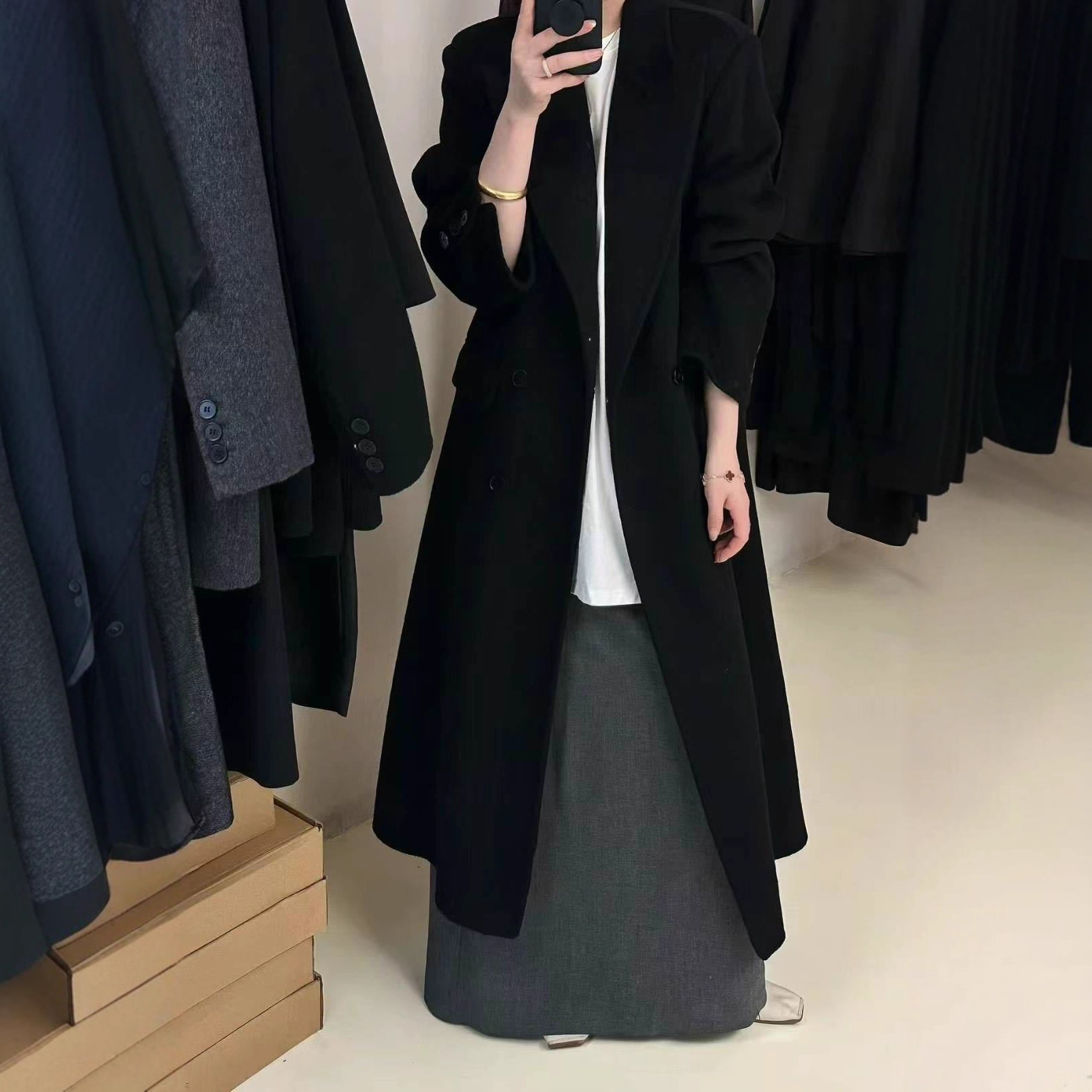Pure black