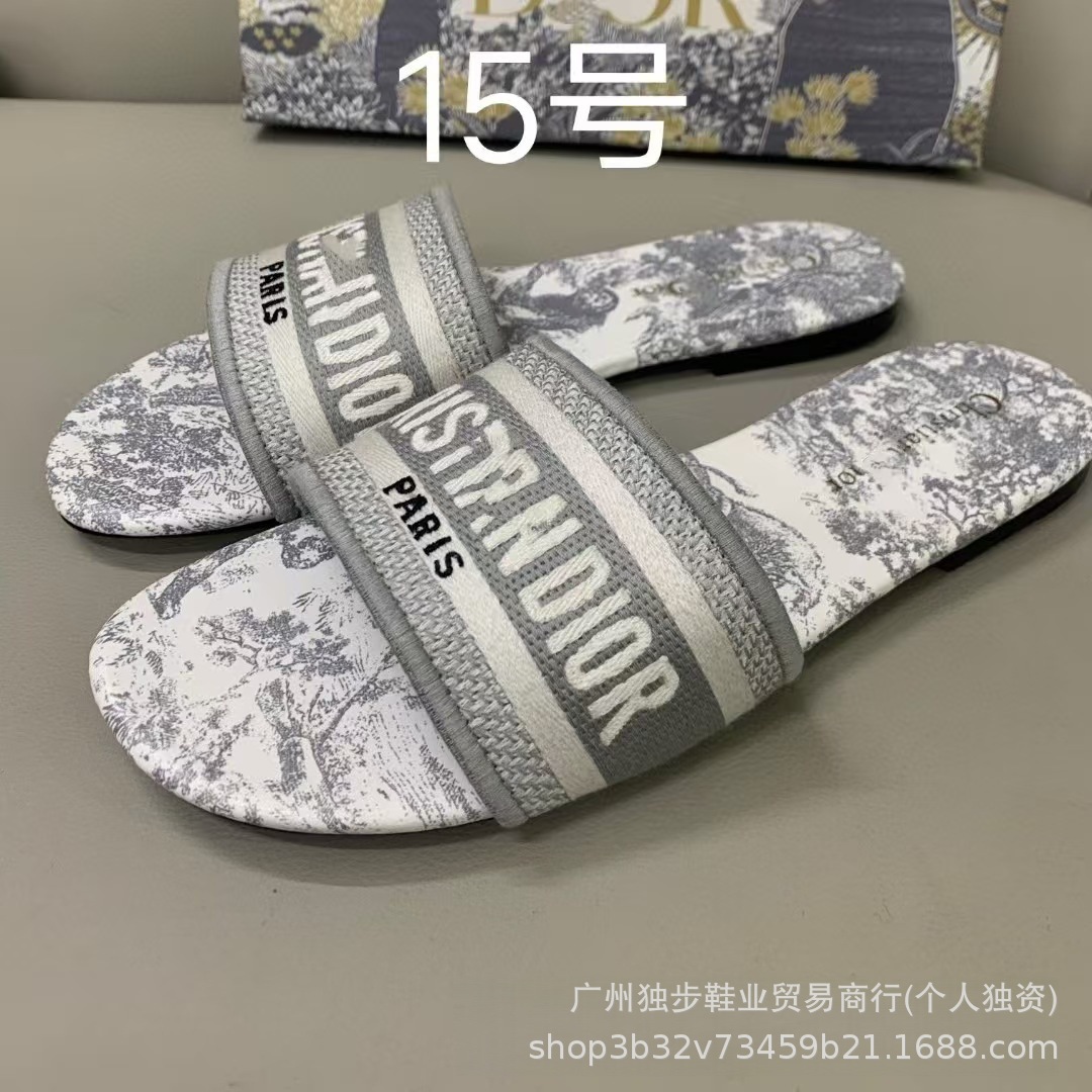Zapatillas de piso plano de moda versátiles en forma de una forma D clásica transfronteriza adecuada para extranjeros no molestes nacionales image 21