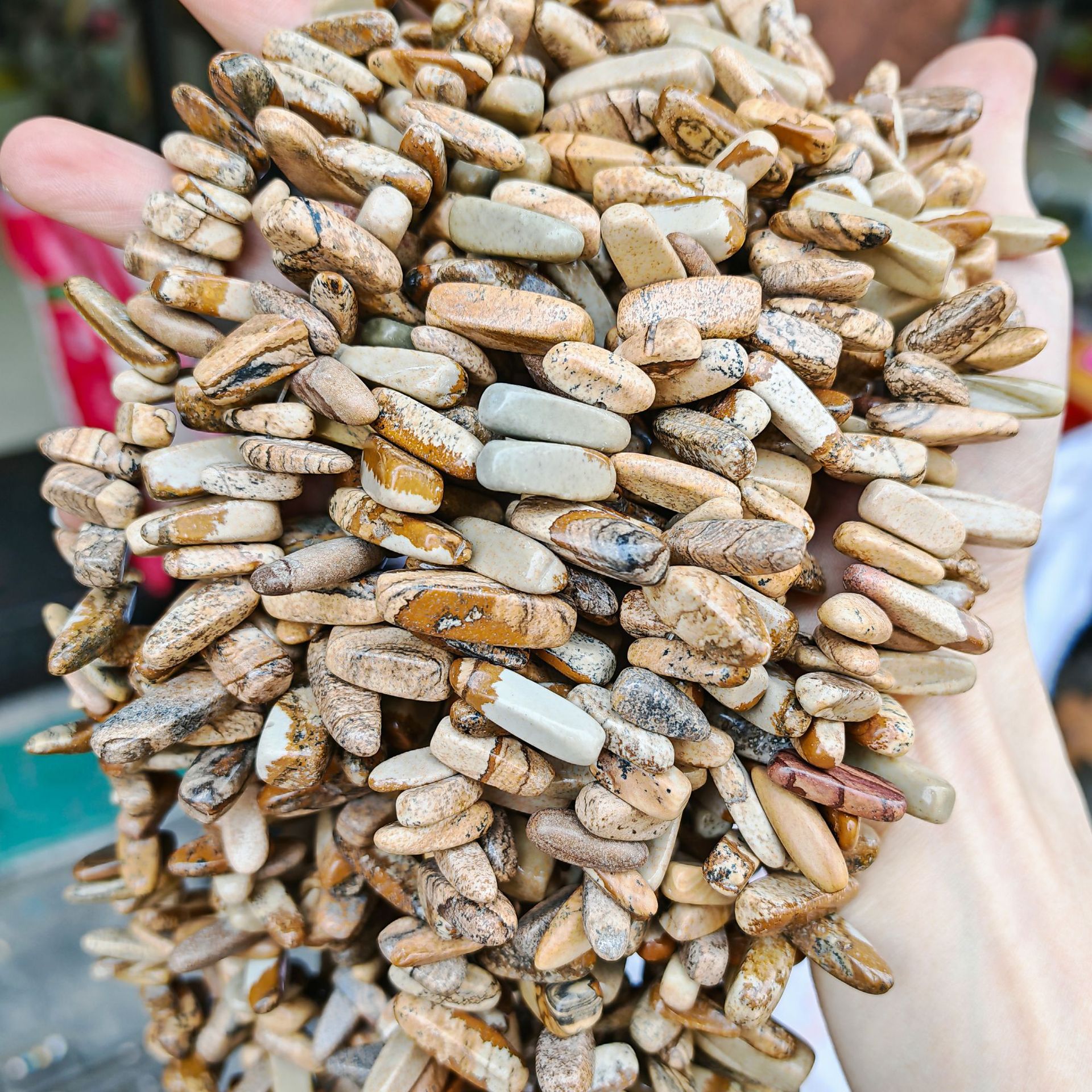 Piedra natural cristal natural piedra triturada sin forma tres o siete cabezas cuentas sueltas productos semiacabados joyas de bricolaje accesorios de cuentas al por mayor