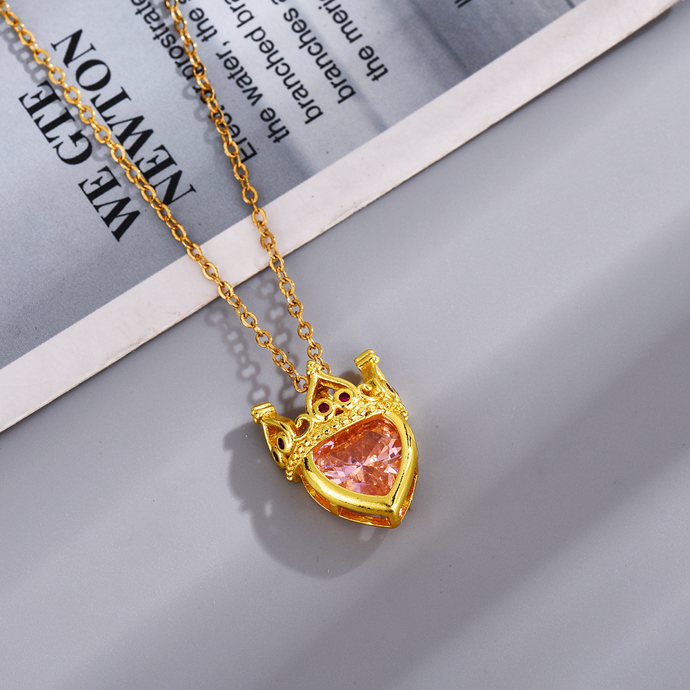 Wholesale Jewelry Vacation Classic Style Heart Shape Crown Copper Zircon Inlay Pendant Necklace Cable Chain display picture 2