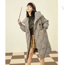 2025年新款冬牛角扣宽松可脱卸帽中长款羽绒服女小个子卡其黑色