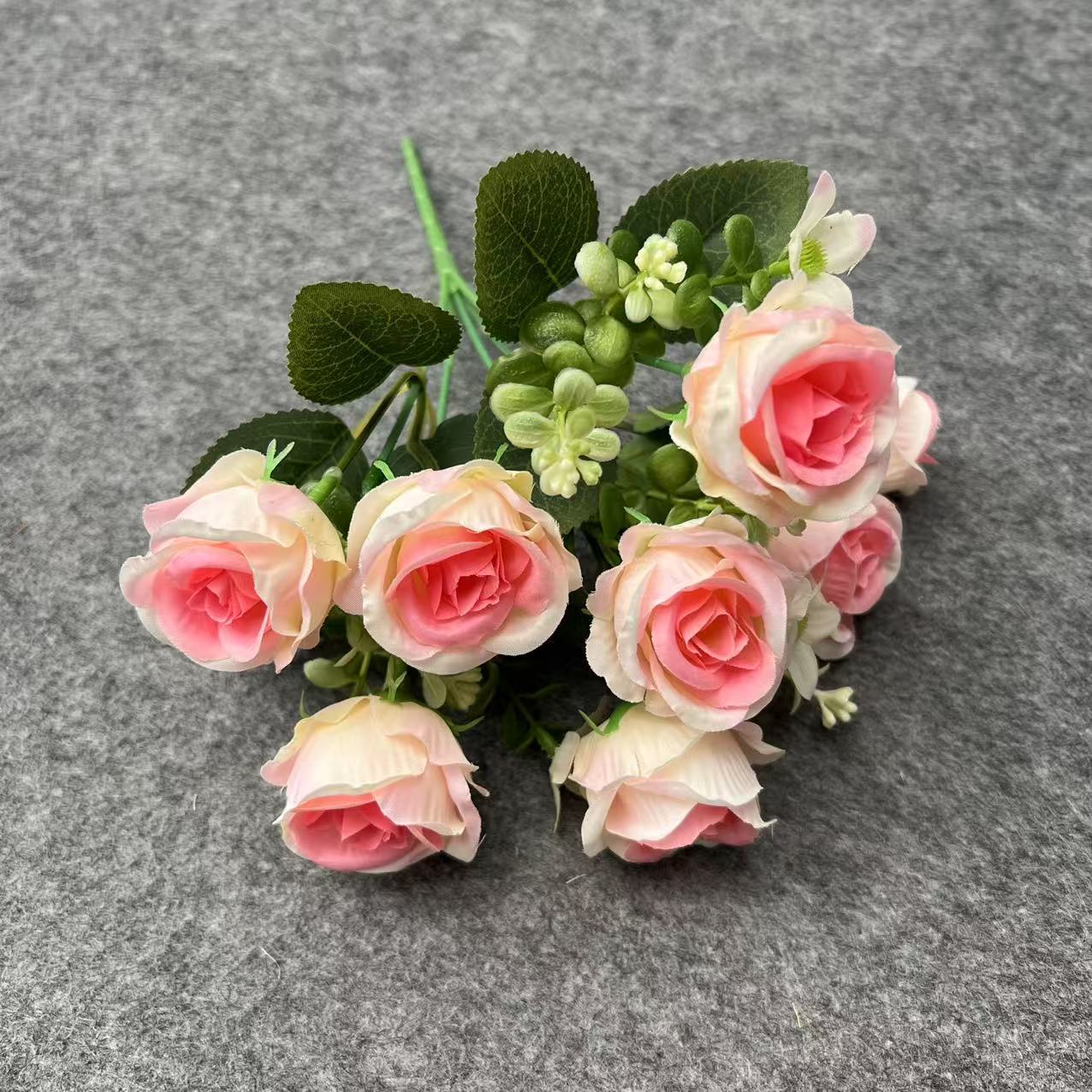 Ramo de Rosas Artificiales de 5 Ramas y 8 Cabezas de Seda para Bodas