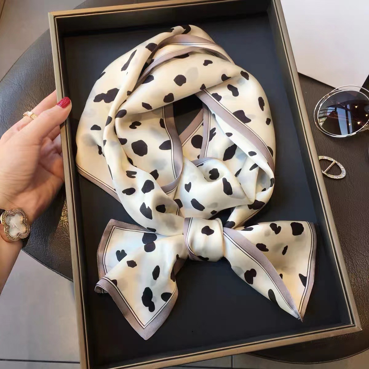 70e6e69e918e48933e7369697adeb8