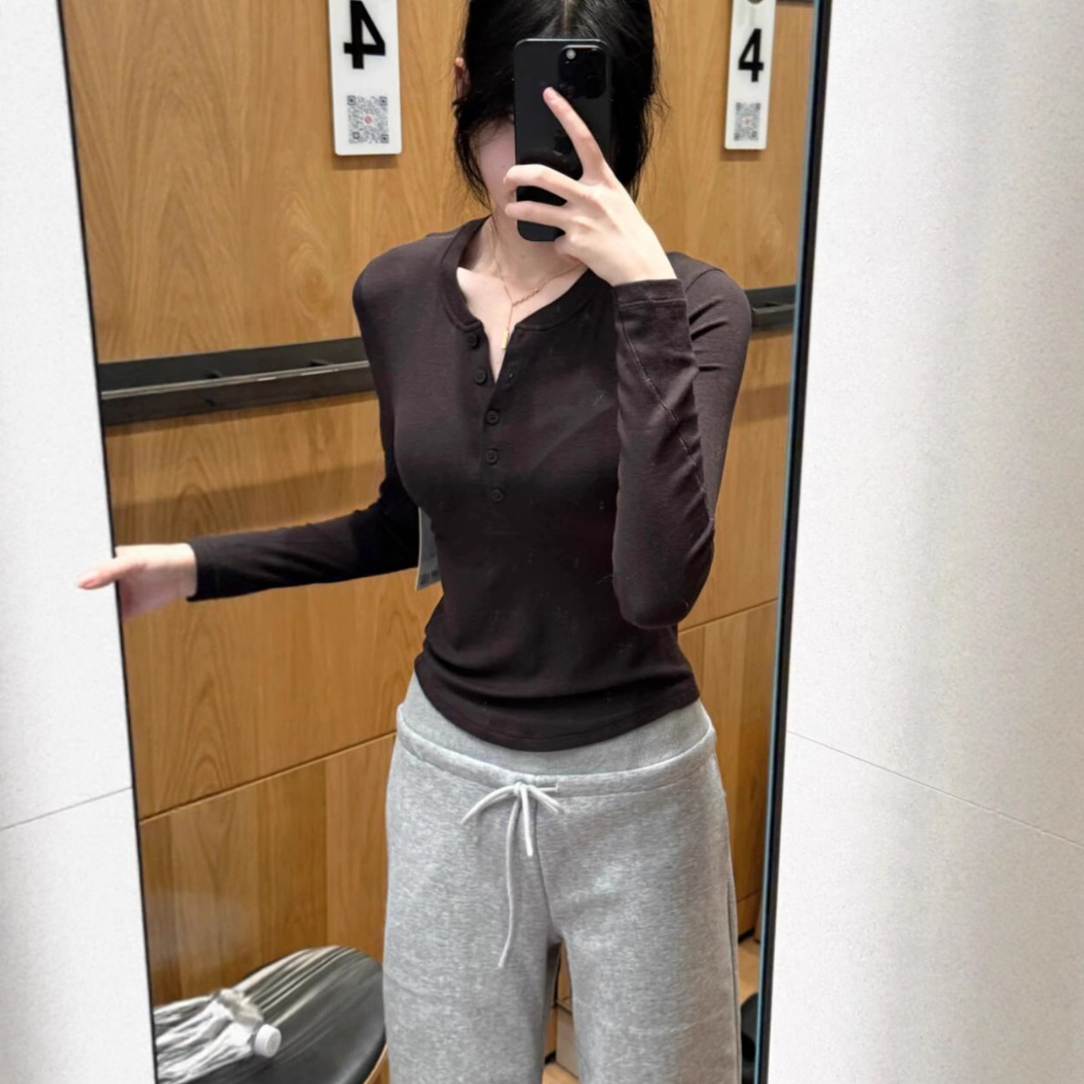 Lulu Fend Long-Sleeve Henley Shirt Slim Fit Pullover Ribbed Knit Base Layer Sports Inner Wear Women's T-Shirt