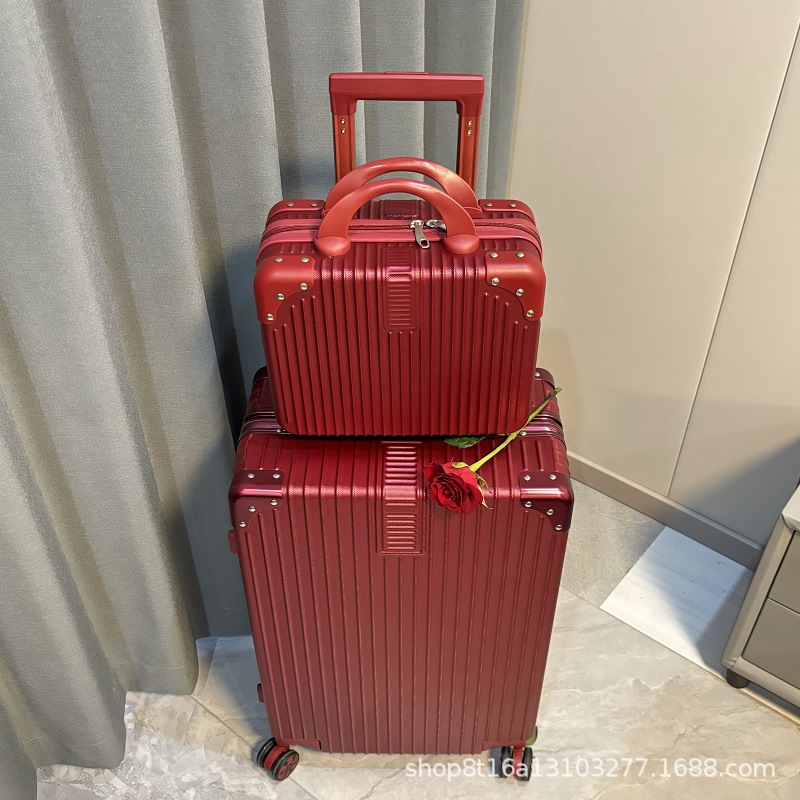 화장품 케이스가 포함된 여행가방