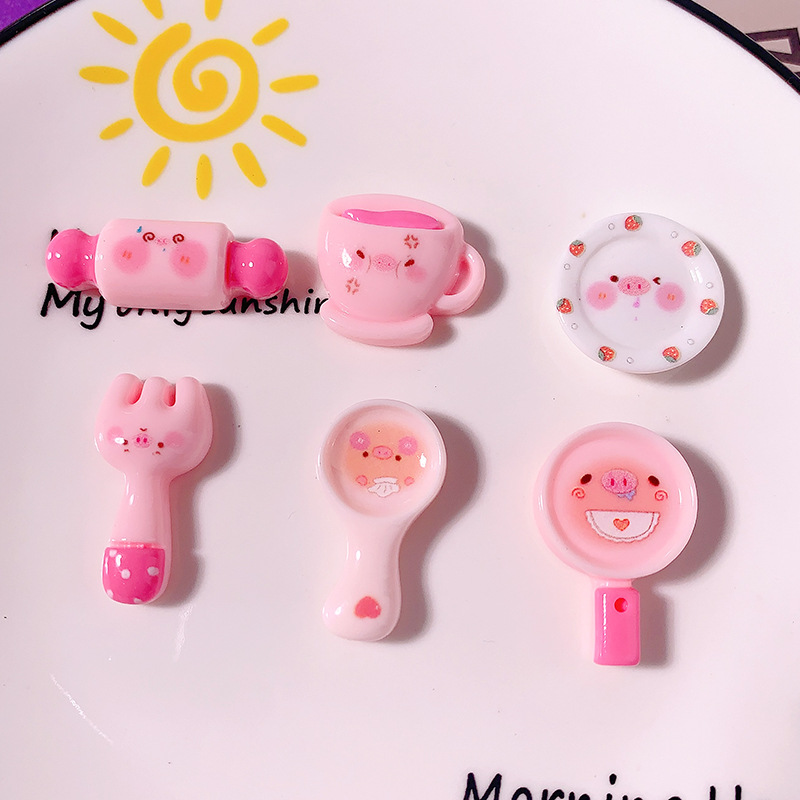 Nuevos dibujos animados para jugar con platos de cerdo tazas diy accesorios de resina crema pegamento para el cabello zapatos botones accesorios de taza de agua