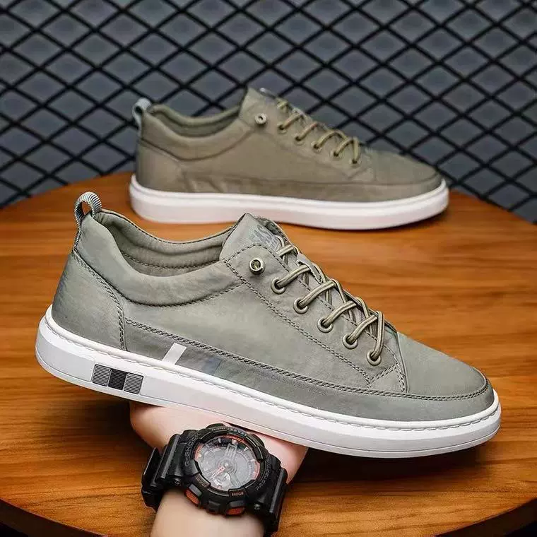 Black trend universal breathable sneakers, casual footwear, wholesale