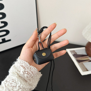 �����{ɫ�P��Ͱ���ɫƤ�|���X������Ů�L��첱�����ռ{���