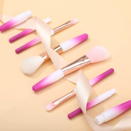 美妆工具加工;化妆刷、刷包