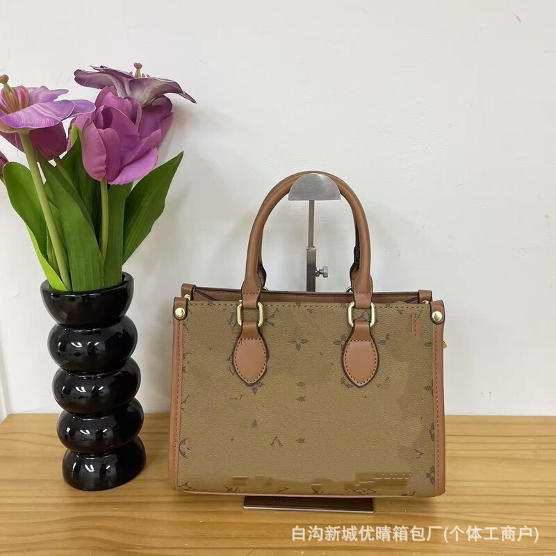 跨境新款驴家女包托特包印花购物单肩手提包白三彩直供跨境新款|undefined