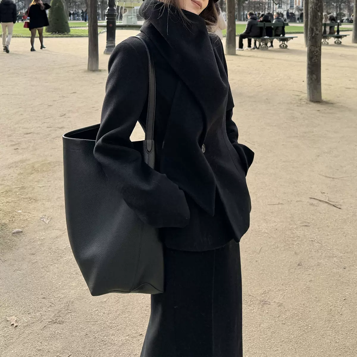 海德公园羊毛围巾领双面毛呢黑色收腰大衣女冬季短款气质毛呢外套