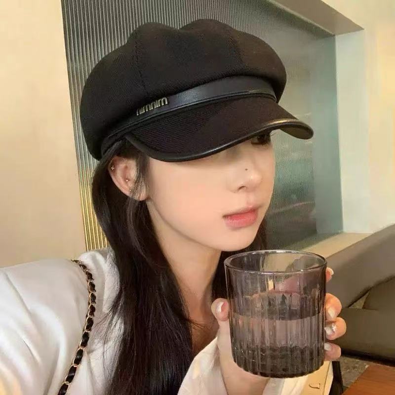 Beret Women's British Leather Korean Versatile Artist Hat Round Top Retro Beret Makes Face Look Smaller Autumn Winter Beret Women's British Leather Korean Versatile Artist Hat Round Top Retro Beret Makes Face Look Smaller Autumn Winter