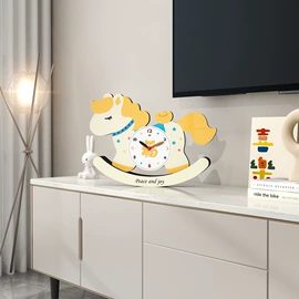 挂钟、壁钟;座钟、立钟;壁挂、壁饰