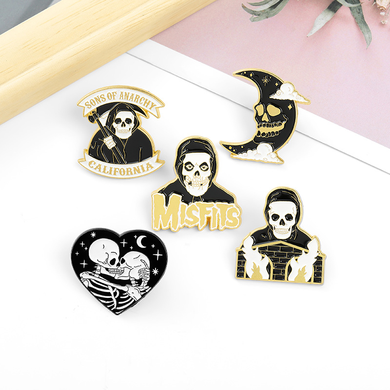 Cartoon Style Cartoon Character Alloy Inlaid Gold Brooches display picture 8